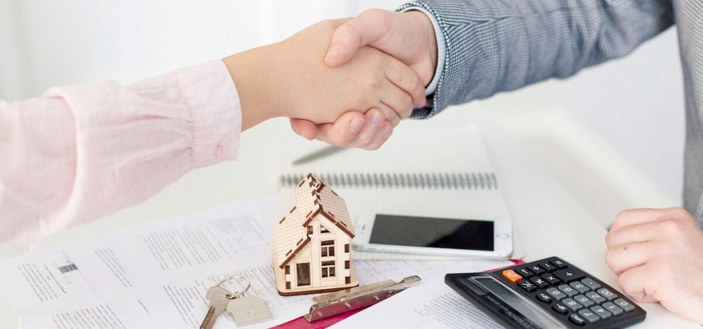 L'aide d'un expert en immobilier peut être précieux.
